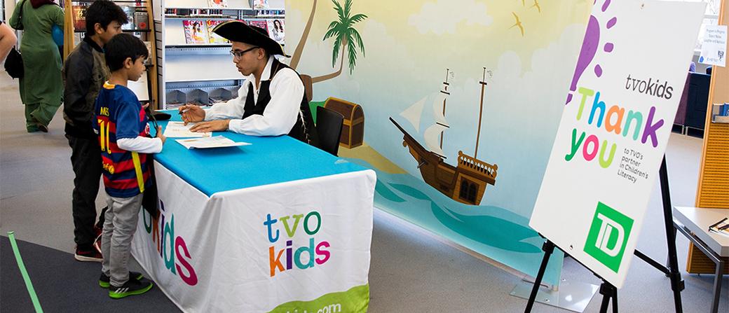 TVOKids host at event
